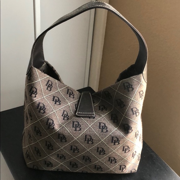 Dooney & Bourke - Picture 3 of 4